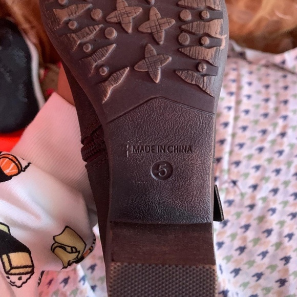 Boots - Picture 2 of 5